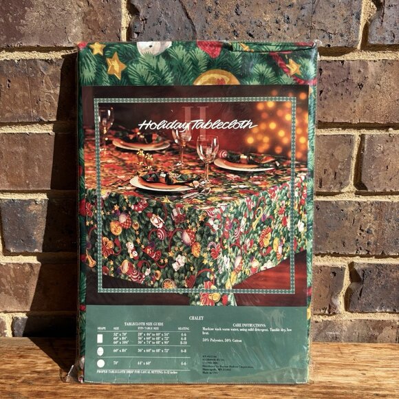 VTG Dayton Hudson Holiday “Chalet”Tablecloth OVAL 60” X 84” 1993 - Picture 2 of 6
